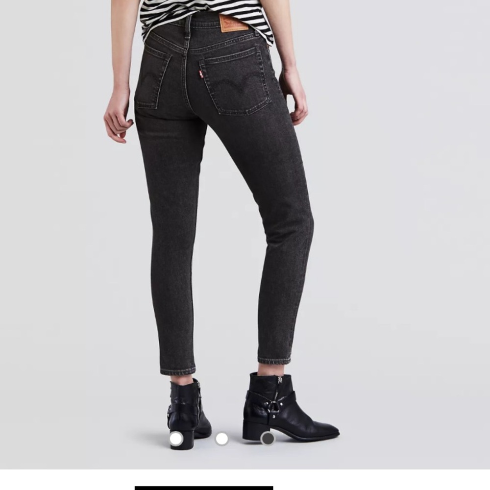 Levi’s Wedgie Skinny Jeans, size 27, Zodiac Black color, NWT